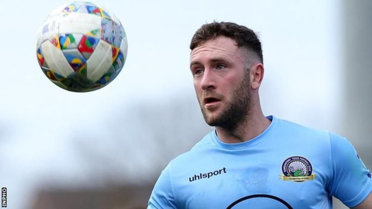 Pemain Bola yang Kena Virus Corona: Rasanya Sesak (BBC)