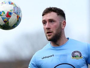 Pemain Bola yang Kena Virus Corona: Rasanya Sesak Pemain Bola yang Kena Virus Corona: Rasanya Sesak