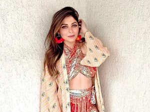 Jalani Karantina, Kanika Kapoor Curhat Diperlakukan Tak Layak di RS