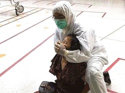 Wanita Ini Ditangkap karena Meludah Berkali-kali di Bus dan Kereta