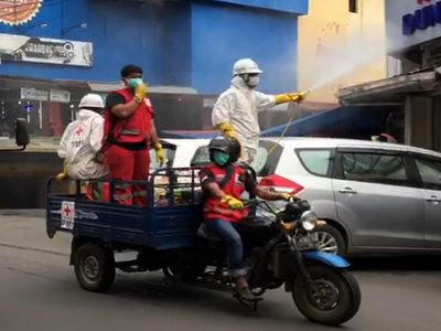 Dinkes Sukabumi juga Semprotkan Disinfektan di Jalanan