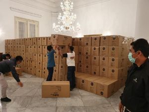 Pemprov DKI Kirim 40 Ribu APD ke RS-Puskesmas untuk Tangani Corona