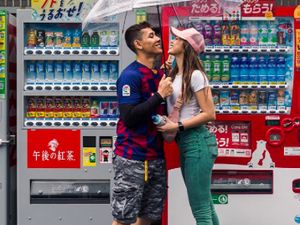 Terbebas Dari Corona, Andrea Dian Rayakan Ultah dengan Suami