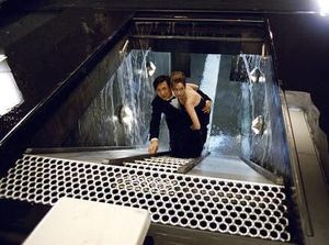 Sinopsis The Tuxedo, Jackie Chan dan Pakaian Super