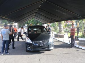 Masuk Gedung Negara Grahadi, Siap-siap Disambut Sikat Corona