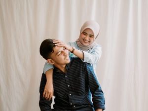 Kisah Pasangan di Bekasi Tunda Resepsi demi Lindungi Tamu dari Corona Kisah Pasangan di Bekasi Tunda Resepsi demi Lindungi Tamu dari Corona