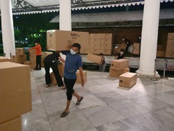 Ada 19 Ribu Stok APD, Pemerintah: Siap Didistribusikan