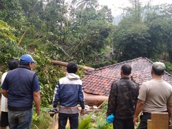 Longsor di 5 Desa Cianjur, Rusak Rumah-Ratusan Warga Mengungsi