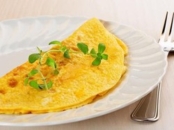5 Resep Omelet Enak untuk Sarapan, Gaya Thailand sampai Korea