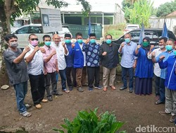 Bermasker, Jeje Wiradinata-Ujang Endin Mendaftar ke DPD PAN Pangandaran