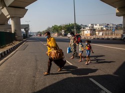 Cegah Penyebaran Corona, India Akan Hentikan Penerbangan Domestik