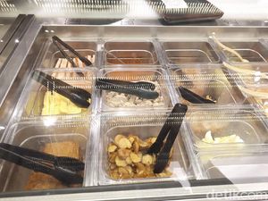 Seru Banget! Racik Sushi Sendiri dengan 100 Pilihan Isian