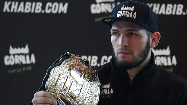 Mixed martial arts (MMA) fighter Khabib Nurmagomedov gives a press conference in Moscow on November 26, 2018. (Photo by Kirill KUDRYAVTSEV / AFP)