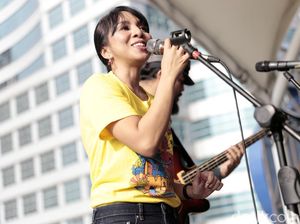 Lirik dan Chord Stars In Your Eyes oleh Mocca