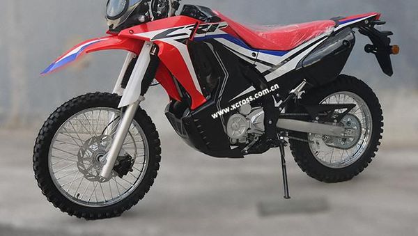 Penampakan Motor Murmer Kloningan CRF250 Rally