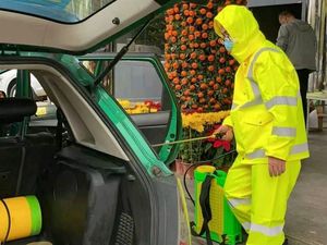 Waduh, Sembarangan Semprot Disinfektan Bisa Merusak Mobil Waduh, Sembarangan Semprot Disinfektan Bisa Merusak Mobil