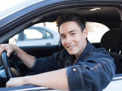 Naik Mobil Pribadi Cara Cegah Corona, Cek Program detikOto-Seva.id