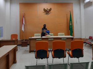 Cegah Corona, Ruang Sidang-Tahanan PN Jaksel Disemprot Disinfektan
