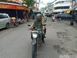 TNI-Polri Keliling Jambi, Ingatkan Physical Distancing untuk Cegah Corona
