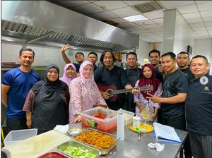 Masakan Raja Permaisuri Agong untuk Tim Medis Malaysia yang Lawan Corona