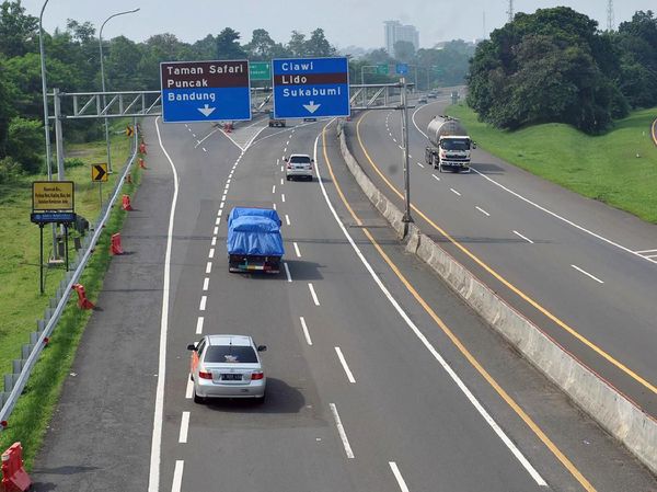 Cuma Corona yang Bisa Bikin Jalur Puncak Bogor Lengang