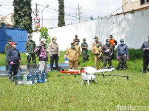 Kawasan Dau Malang Disemprot Disinfektan Pakai Drone Cegah Penyebaran Corona