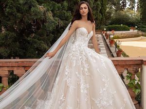 Gaun Pengantin Mewah Gratis untuk Perawat yang Berjuang Lawan Virus Corona Gaun Pengantin Mewah Gratis untuk Perawat yang Berjuang Lawan Virus Corona