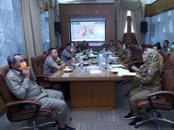 Sinergi TNI-Polri, Pemkab Serang Gelar Disinfeksi hingga Pedesaan