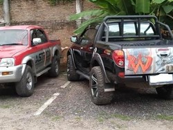 Salut! Pengusaha Parepare Ini Rela Dua Mobilnya Ditukar Masker untuk Disumbangkan