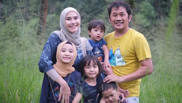 Keluarga Zaskia Adya Mecca