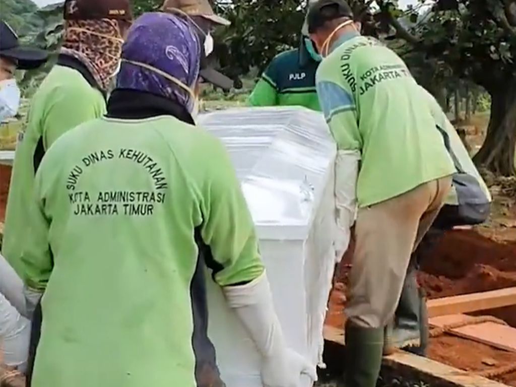 Maret 2020: 4.337 Jenazah Dimakamkan di DKI, Melonjak 1.798 dalam Sebulan Maret 2020: 4.337 Jenazah Dimakamkan di DKI, Melonjak 1.798 dalam Sebulan
