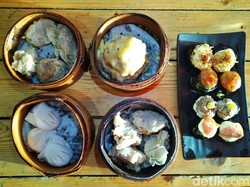 Dimsuming : Jajan Dimsum Monster dan Dimsum Sushi Bertopping Salmon