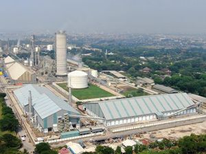 DPR Heran Harga Gas Turun tapi Pupuk Subsidi Langka