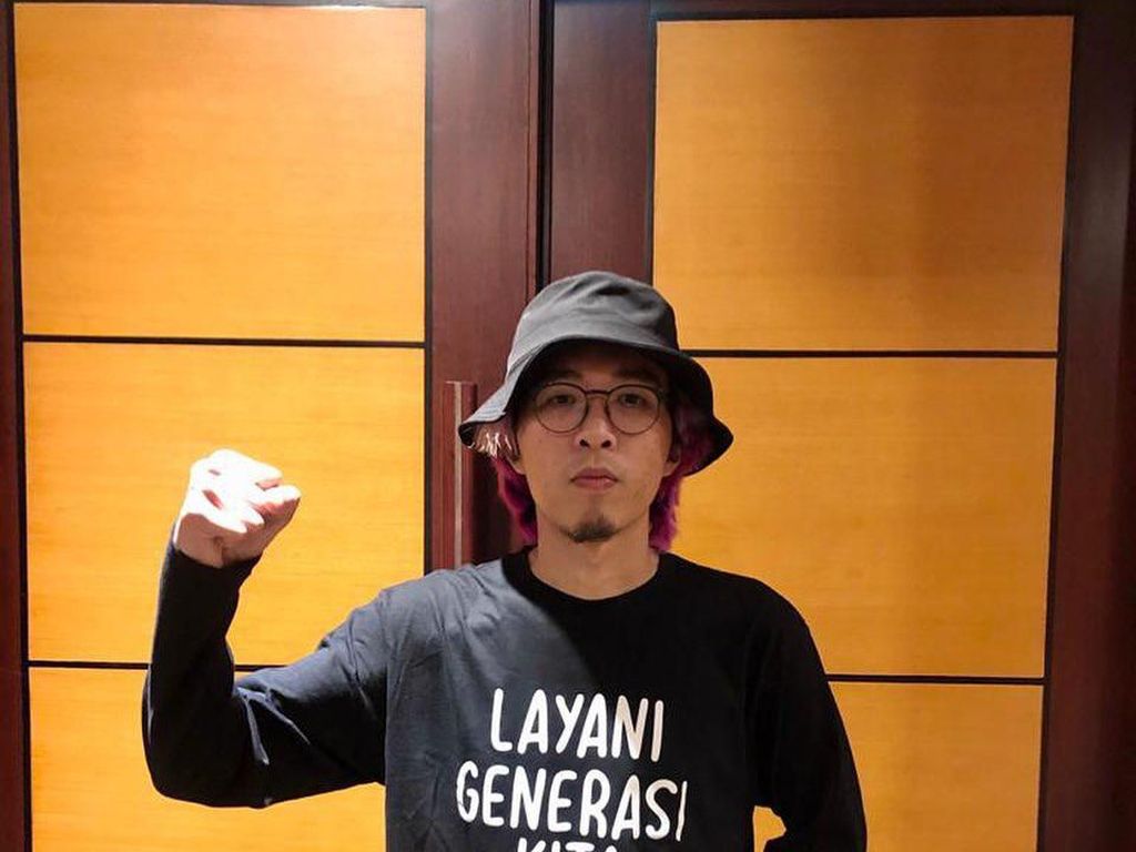 Fakta dr Tirta, Influencer Sneakers yang Jadi Trending Serukan Bahaya Corona Fakta dr Tirta, Influencer Sneakers yang Jadi Trending Serukan Bahaya Corona