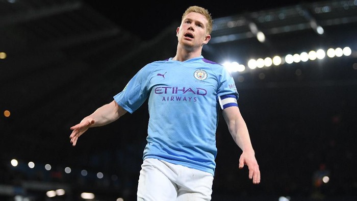 MANCHESTER, ENGLAND - JANUARY 29:  Kevin De Bruyne of Manchester City during the Carabao Cup Semi Final match between Manchester City and Manchester United at Etihad Stadium on January 29, 2020 in Manchester, England. (Photo by Shaun Botterill/Getty Images)