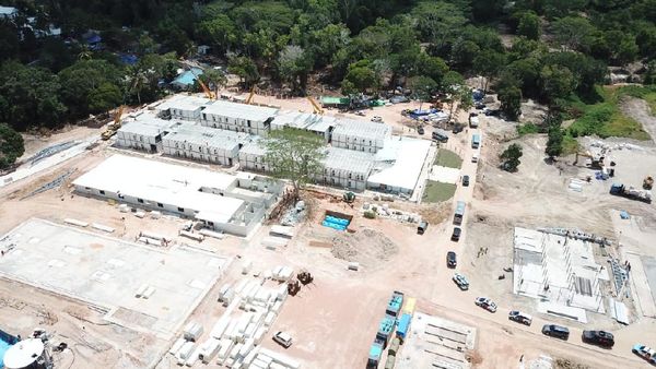 Momen Panglima TNI-Kapolri-Menteri PUPR Tinjau RS Corona di Pulau Galang