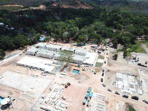 Momen Panglima TNI-Kapolri-Menteri PUPR Tinjau RS Corona di Pulau Galang Momen Panglima TNI-Kapolri-Menteri PUPR Tinjau RS Corona di Pulau Galang