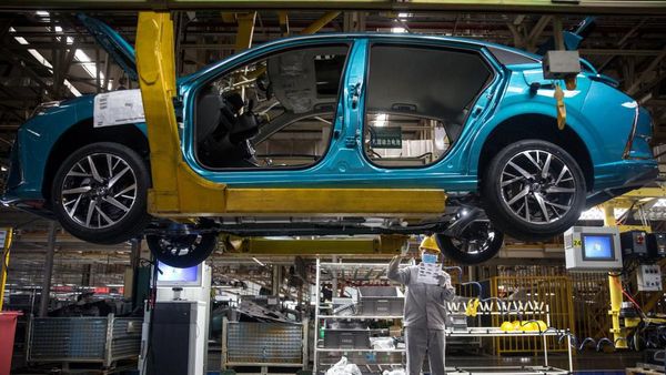 Potret Industri China yang Bangkit Usai Mati Suri Akibat Corona