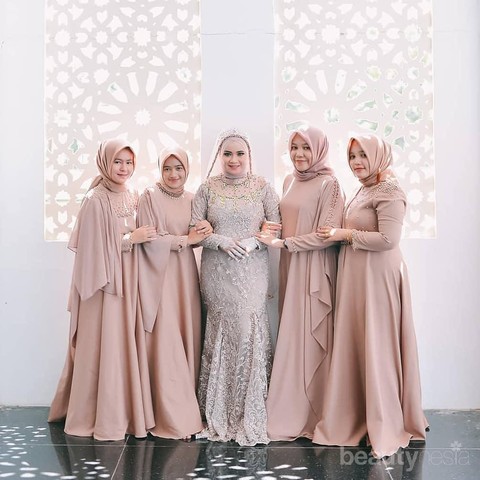 Warna nude seperti apa