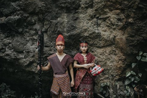 Inspirasi Konsep Foto Pre Wedding Adat Tradisional Indonesia