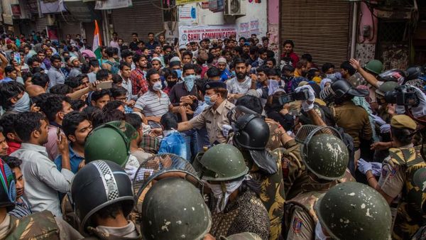 Lockdown! India Karantina Milyaran Warganya Guna Cegah Corona