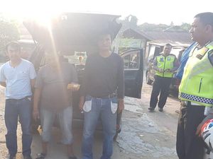 Terjaring Razia Polantas di Aceh Tamiang, 3 Pria Sumut Kepergok Bawa Sabu Terjaring Razia Polantas di Aceh Tamiang, 3 Pria Sumut Kepergok Bawa Sabu