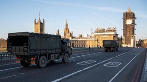 Inggris Lockdown, Jalanan Sepi dan Dijaga Militer