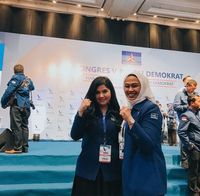 Foto Bareng Bupati Karawang Positif Corona, Bagaimana Nasib Annisa Pohan?