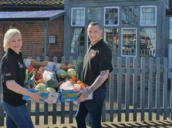 Inspiratif! 5 Kisah Pengiriman Makanan untuk Tenaga Medis di Tengah Corona