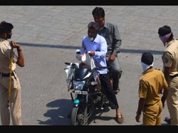 Nikmati Jalan Kosong karena Lockdown, 2.000 Kendaraan di India Ditilang