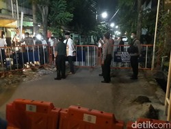 Pelayat Ibunda Jokowi di Rumah Duka Solo Dibatasi Hanya Keluarga