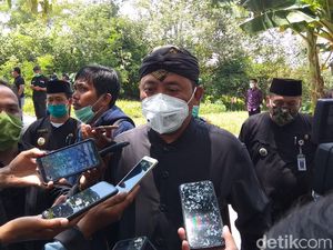 Pemkab Karanganyar Akan Bangun Taman Sudjiatmi Notomihardjo Pemkab Karanganyar Akan Bangun Taman Sudjiatmi Notomihardjo