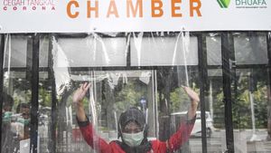 Bilik Disinfektan Terpasang di Balai Kota Jakarta