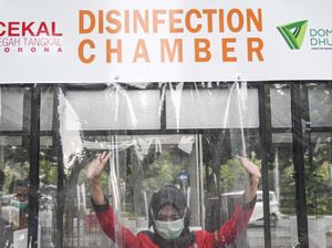 Bilik Disinfektan Terpasang di Balai Kota Jakarta